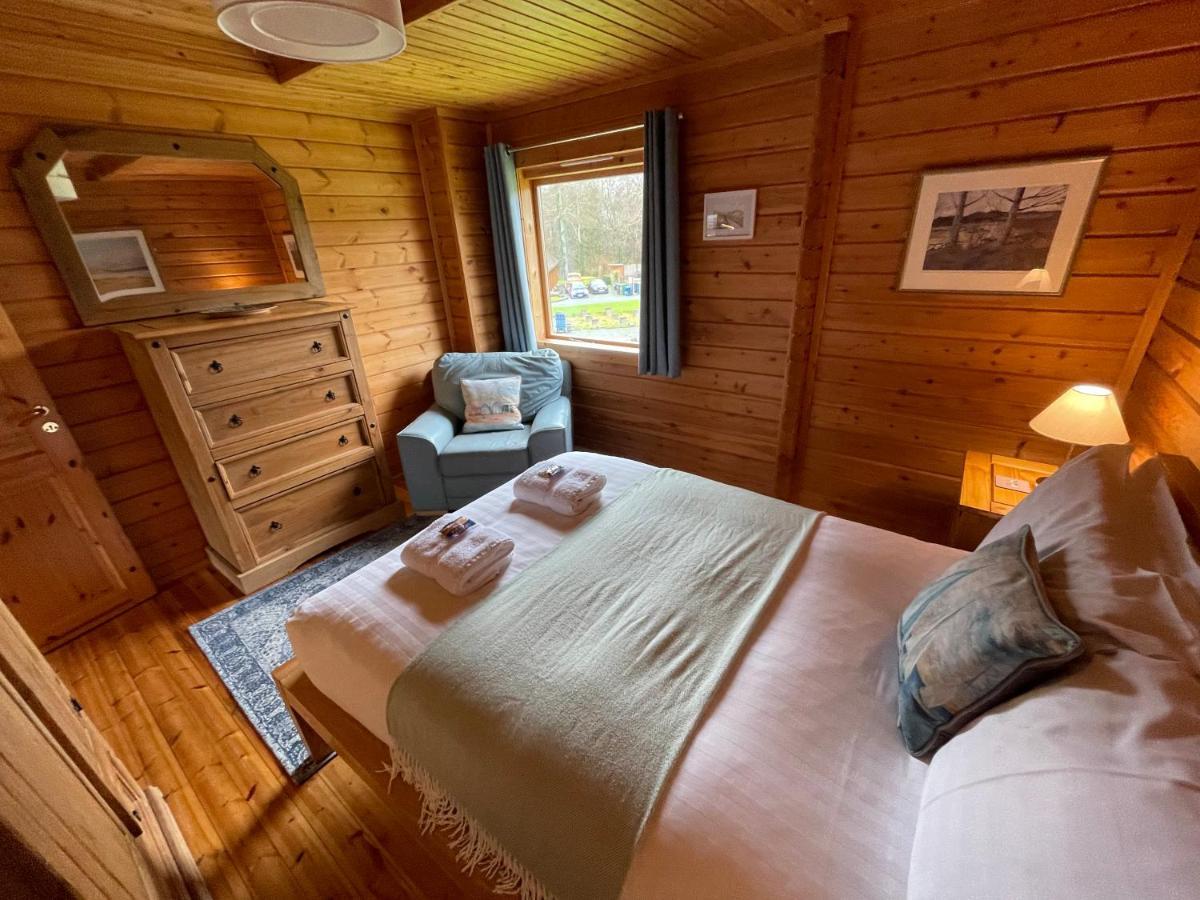 Luxury 3 Bedroom, 3 Bathroom Lodge With Hot Tub Llanbedr  Eksteriør bilde